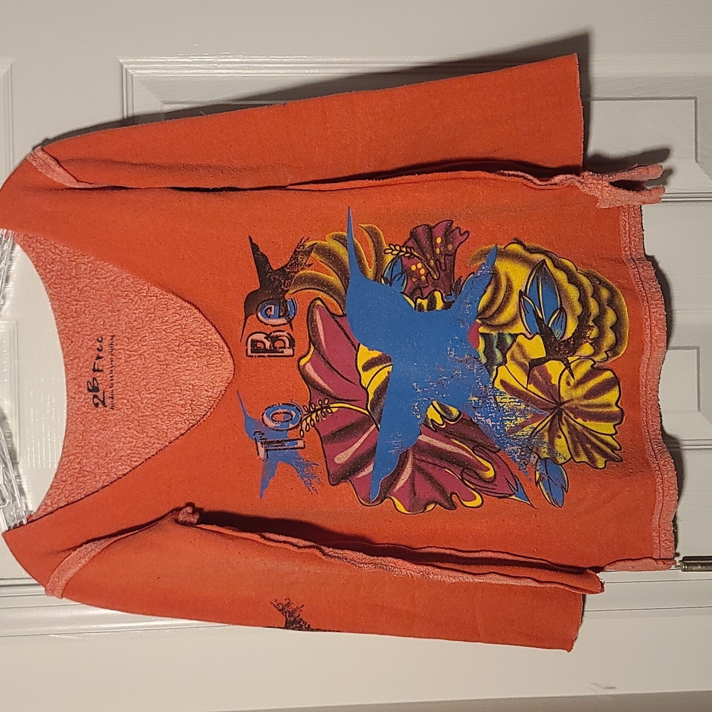 2 B Free Small Fleece top